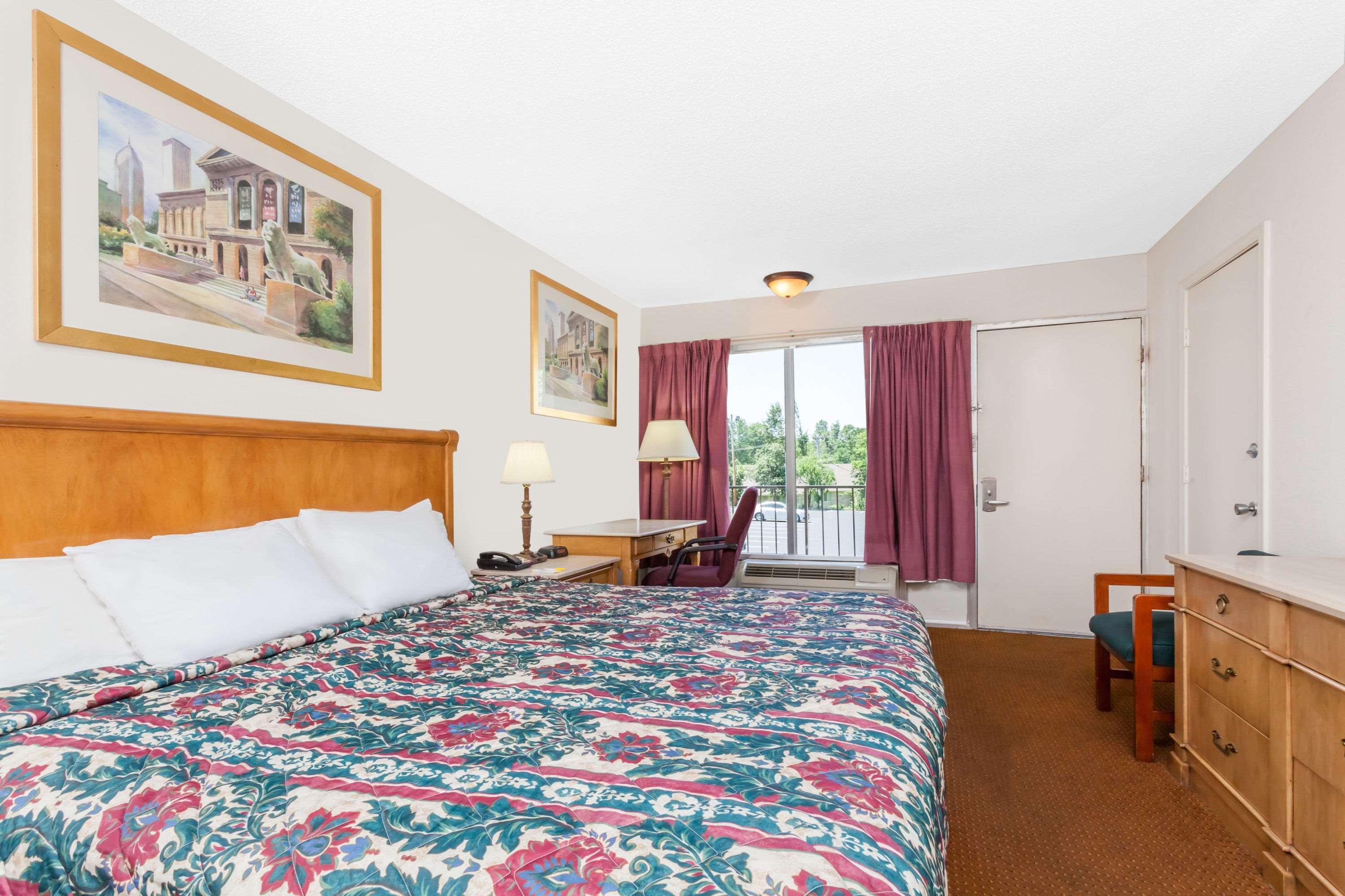Rodeway Inn Owensboro Buitenkant foto