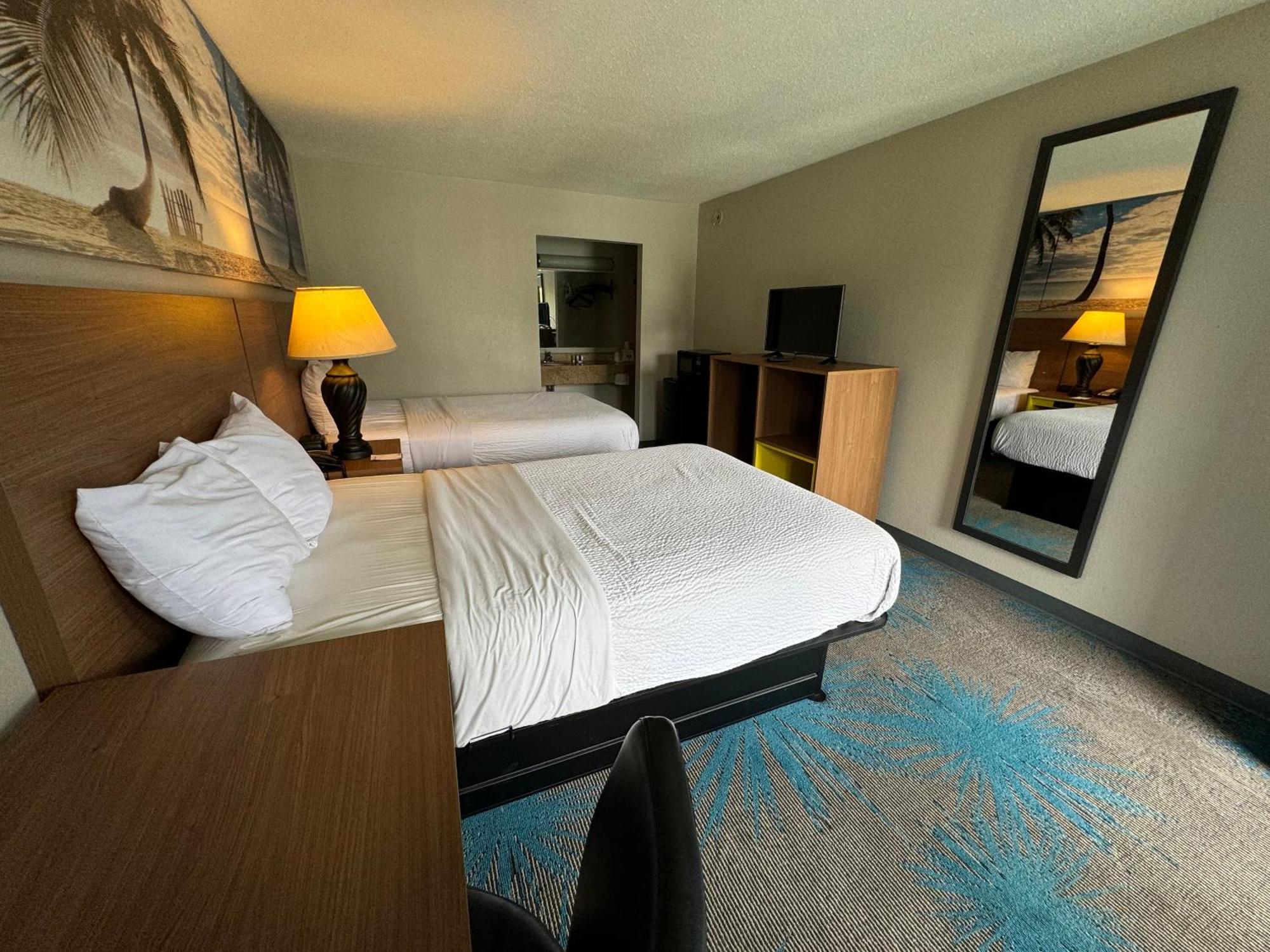 Rodeway Inn Owensboro Buitenkant foto