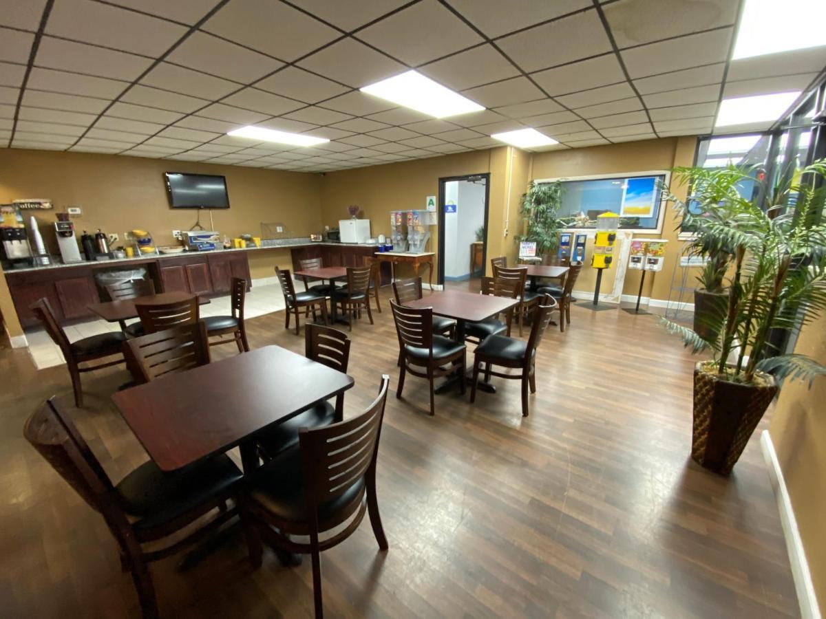 Rodeway Inn Owensboro Buitenkant foto